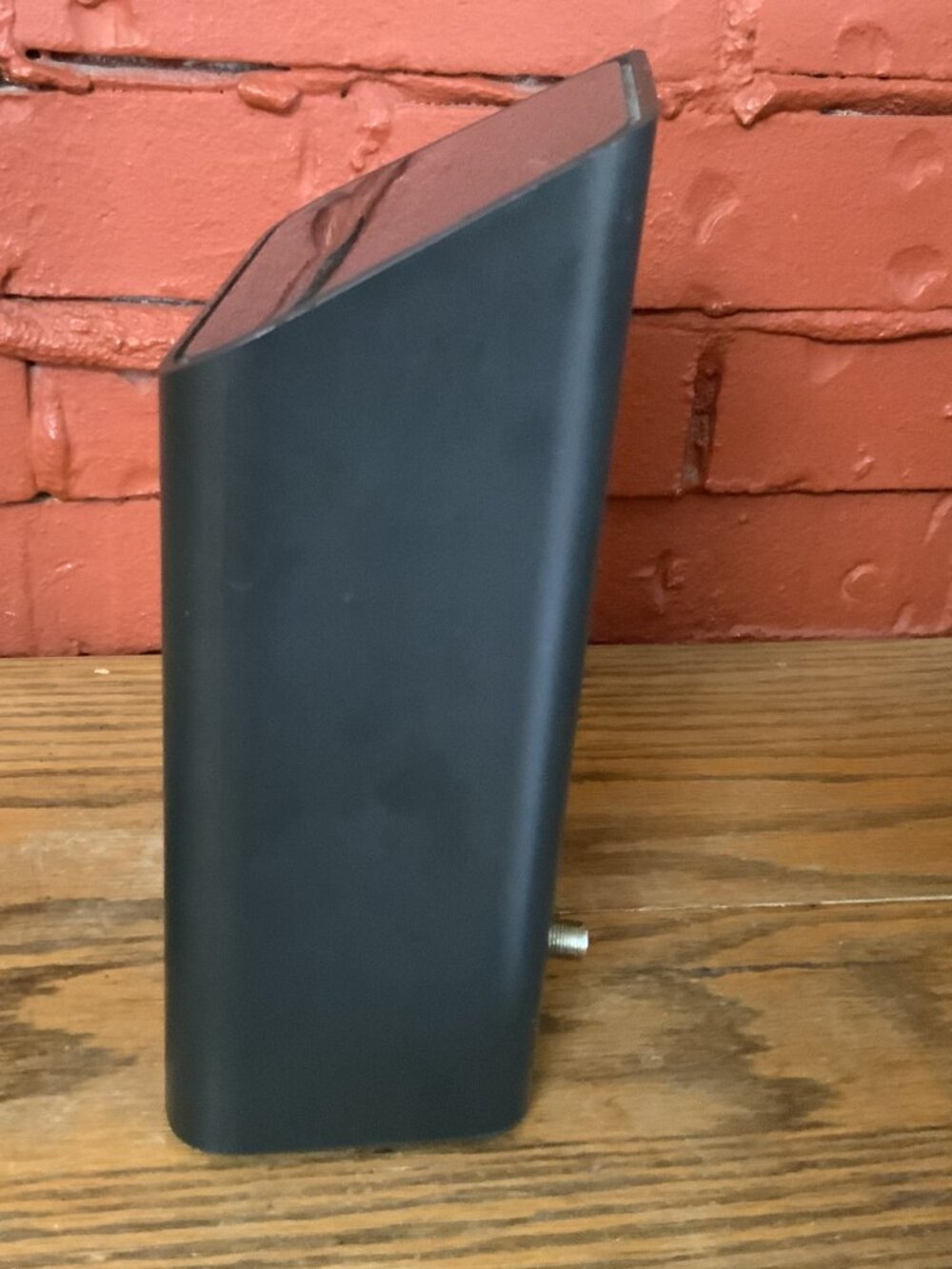 Videotron Helix Fi Gateway Router/Cable Modem - Picture 8 of 9